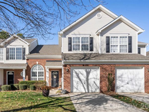 2737 Mill Valley Court, Matthews, NC 28105