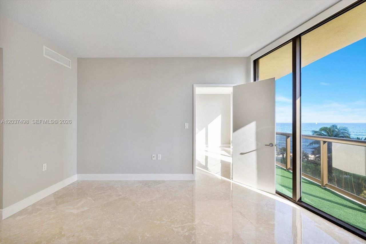 16275 Collins Ave , Unit 502, Sunny Isles Beach, FL 33160 Photo