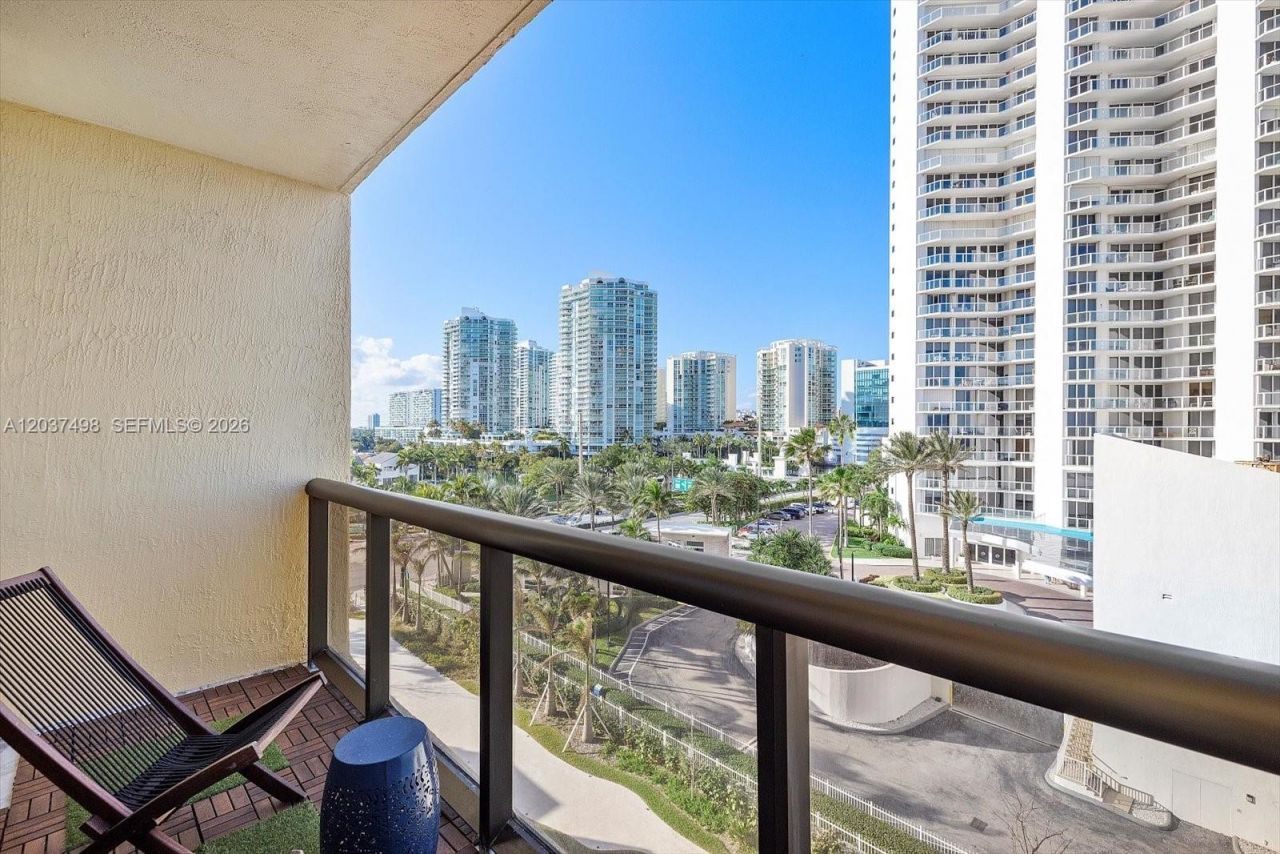 16275 Collins Ave , Unit 502, Sunny Isles Beach, FL 33160 Photo