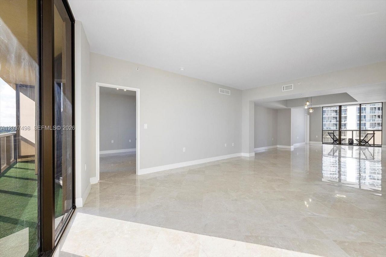16275 Collins Ave , Unit 502, Sunny Isles Beach, FL 33160 Photo