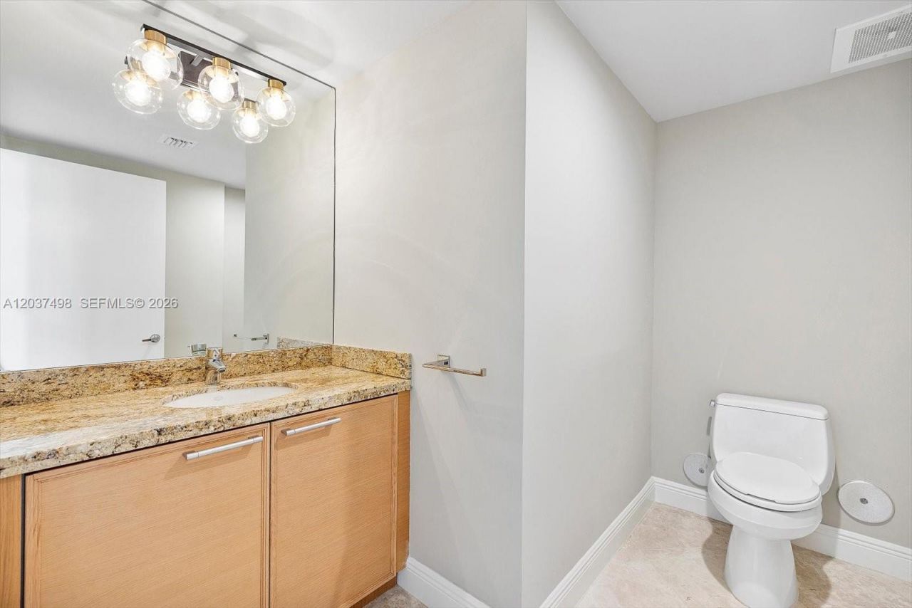 16275 Collins Ave , Unit 502, Sunny Isles Beach, FL 33160 Photo