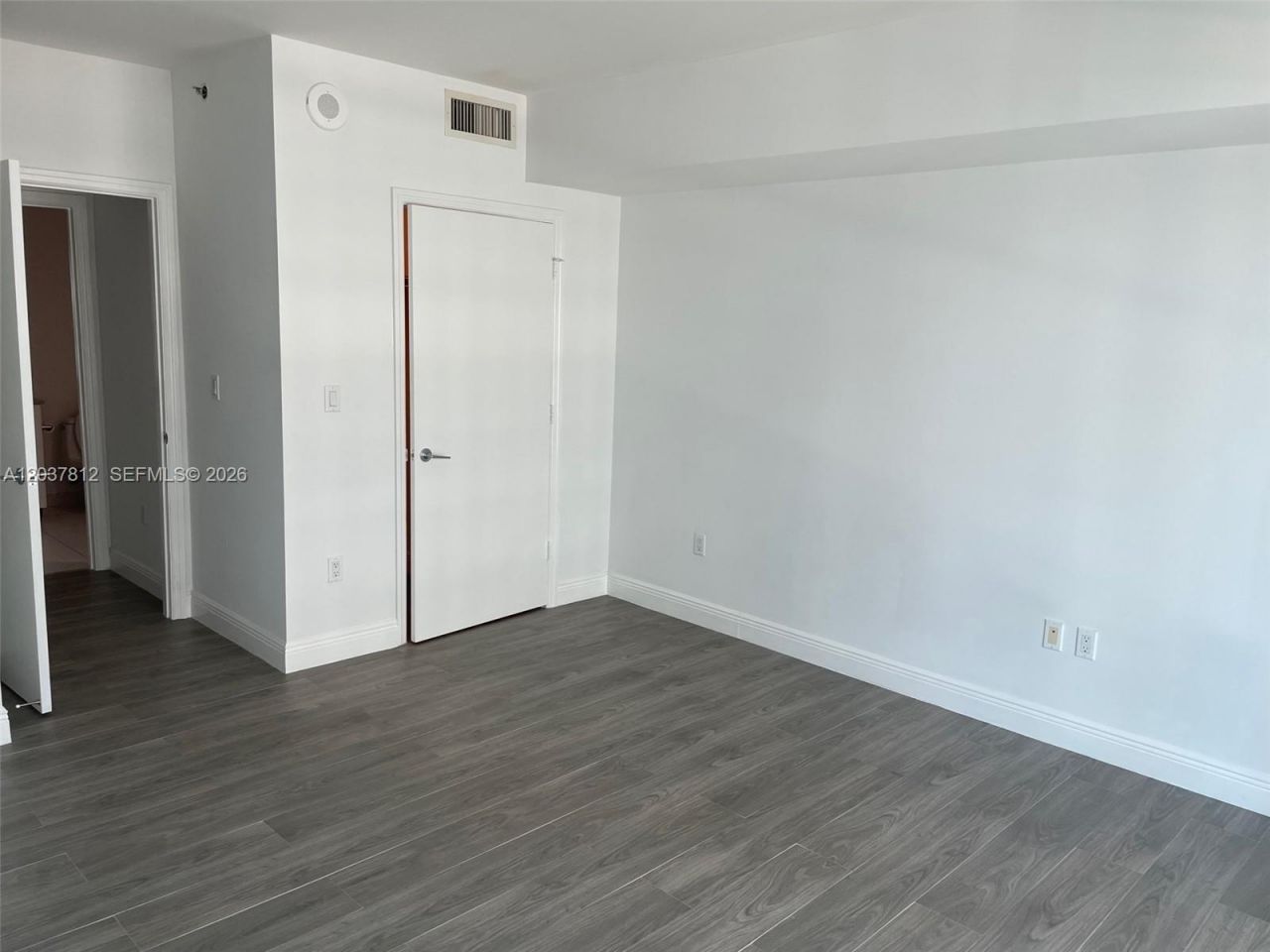 500 Brickell Av, Unit 1906, Miami, FL 33131 Photo