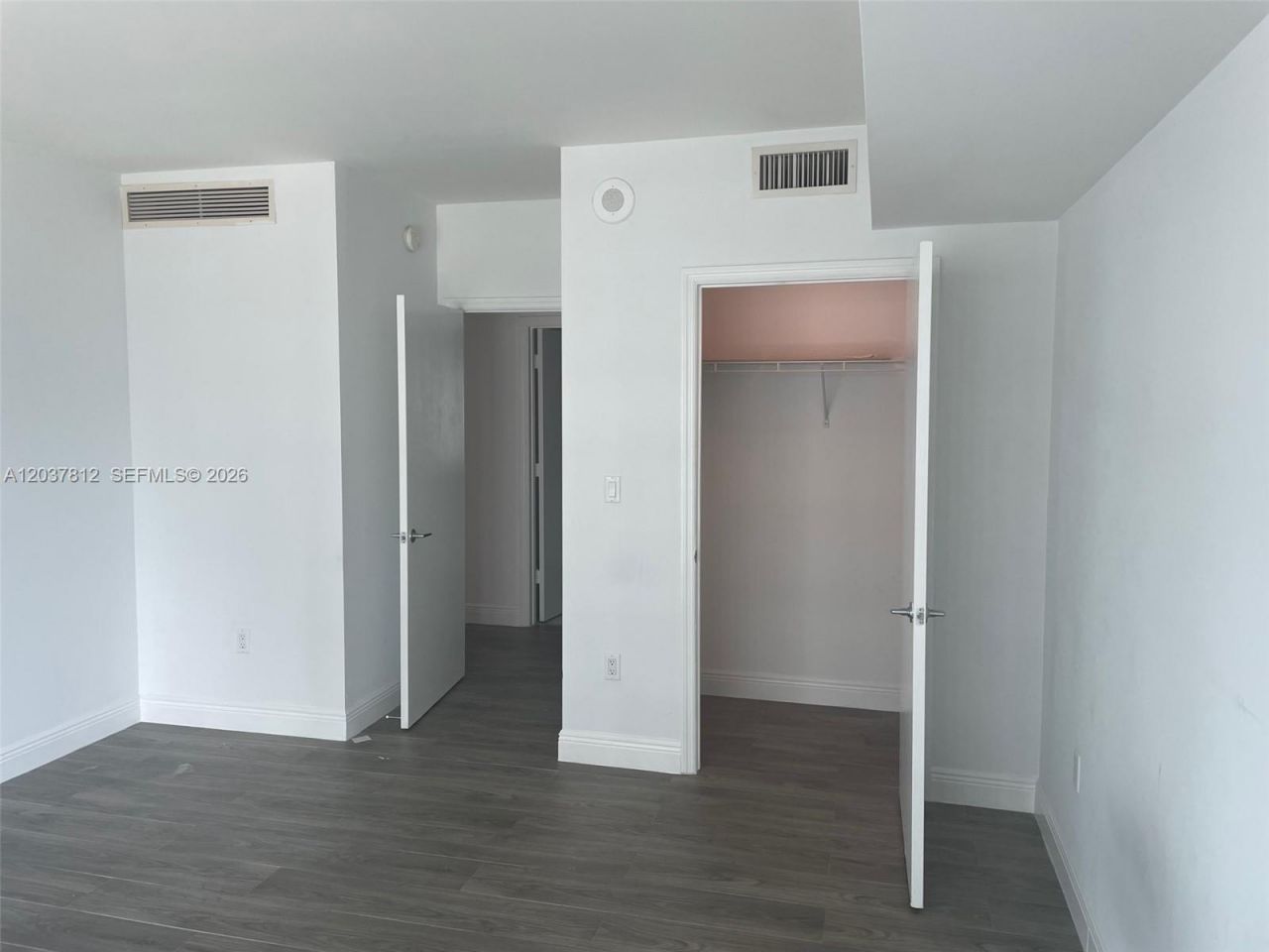 500 Brickell Av, Unit 1906, Miami, FL 33131 Photo