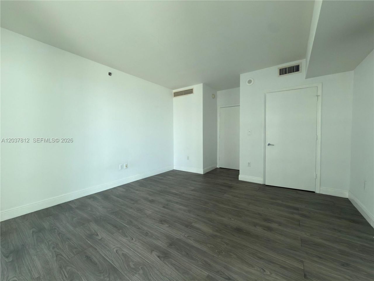 500 Brickell Av, Unit 1906, Miami, FL 33131 Photo