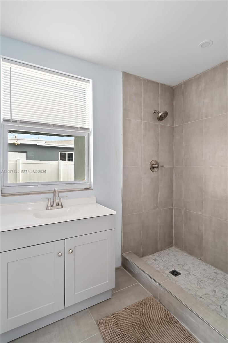 644 SW 7th Ct, Hallandale Beach, FL 33009 Photo