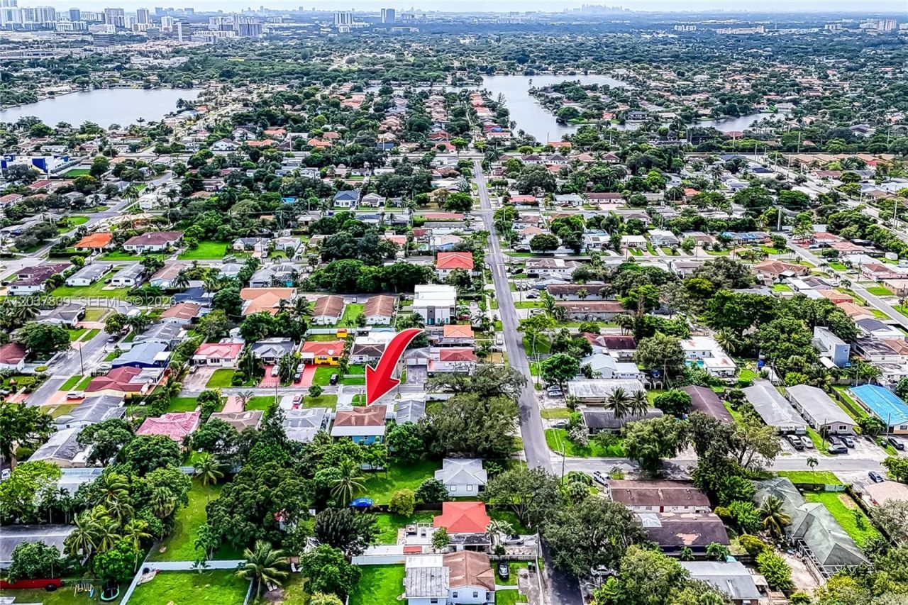 644 SW 7th Ct, Hallandale Beach, FL 33009 Photo