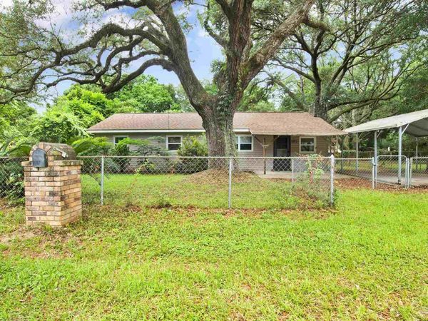 3141 King St, Pensacola, FL 32526