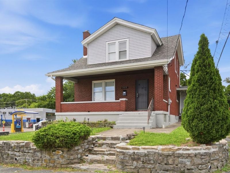 935 W North Bend, Cincinnati, OH 45224 Photo 3