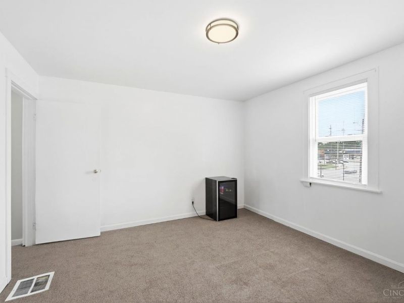 935 W North Bend, Cincinnati, OH 45224 Photo 36