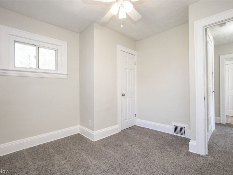 13621 Cranwood Drive , Garfield Heights, OH 44105 Photo 11