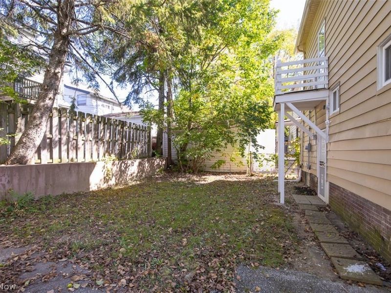 13621 Cranwood Drive , Garfield Heights, OH 44105 Photo 23