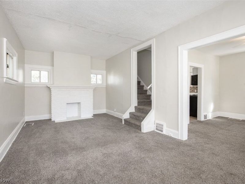 13621 Cranwood Drive , Garfield Heights, OH 44105 Photo 5