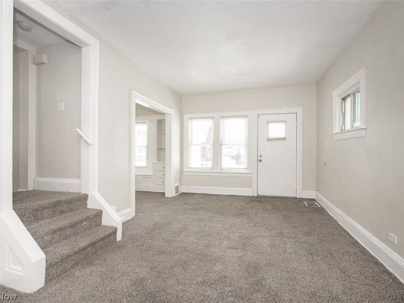 13621 Cranwood Drive , Garfield Heights, OH 44105 Photo 6