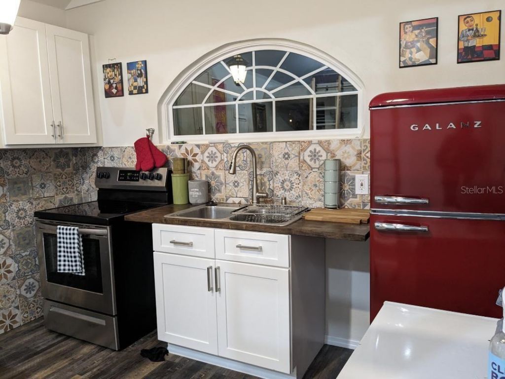 735 26th Avenue S, Saint Petersburg, FL 33705 Photo