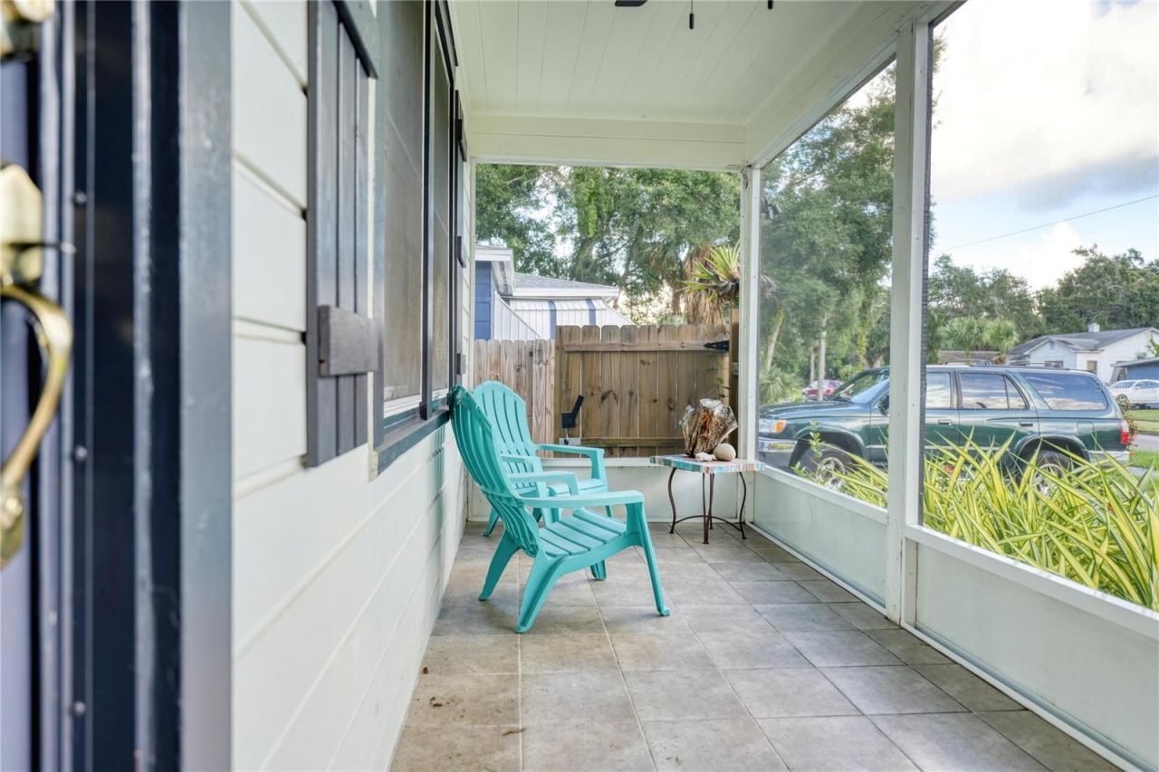 735 26th Avenue S, Saint Petersburg, FL 33705 Photo