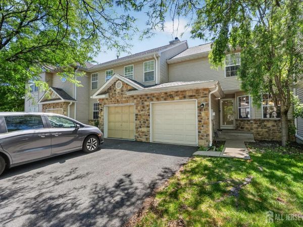 303 Cobblestone Court, Monmouth Junction, NJ 08852