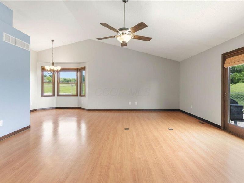 7243 State Route 559 , Zanesfield, OH 43360 Photo 15