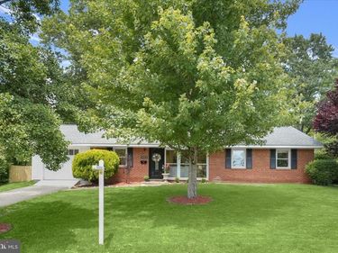 7422 AXTON STREET, SPRINGFIELD, VA 22151