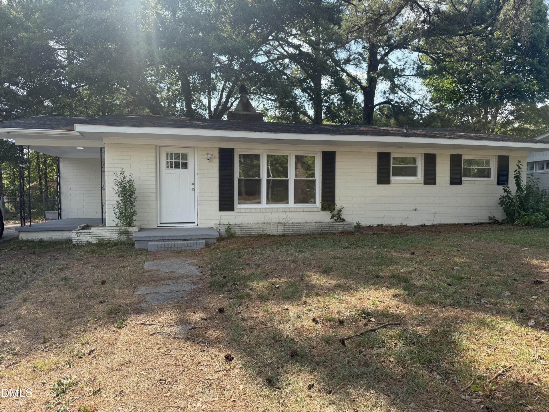 605 Sunnyside Lane W, Wilson, NC 27893 Main Photo