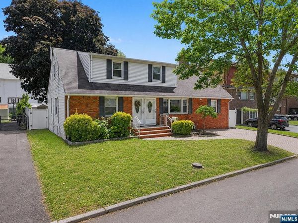 245 11th Street, KENILWORTH, NJ 07033