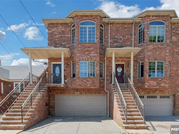 4 8th Street A, Unit A, FAIRVIEW, NJ 07022