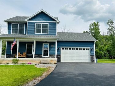 880 Upper Mountain Road, Lewiston, NY 14092