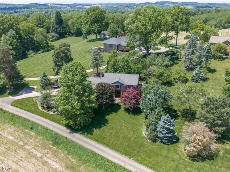 3832 Winkler Drive Extension NW, Dover, OH 44622 Photo 2