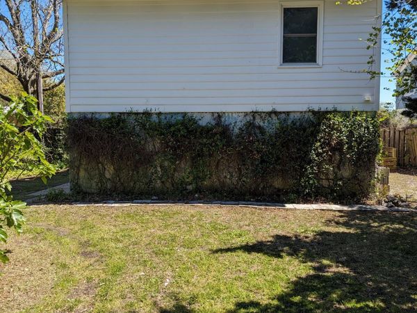110 Gordon Street , Beaufort, NC 28516