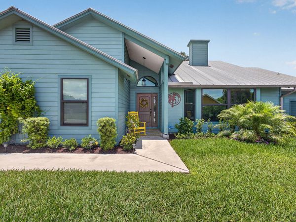 10705 SE Seabreeze Court, Hobe Sound, FL 33455
