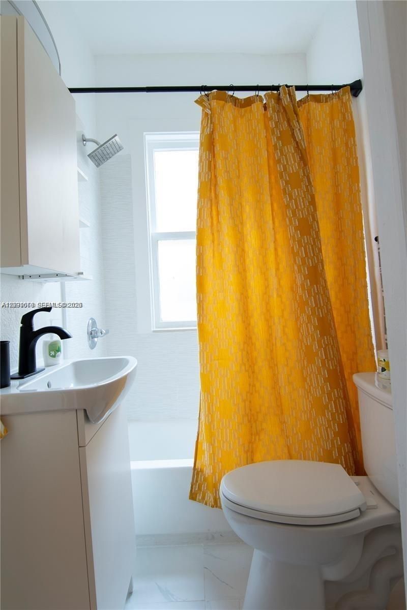 124 Mendoza Ave, Unit 9, Coral Gables, FL 33134 Photo