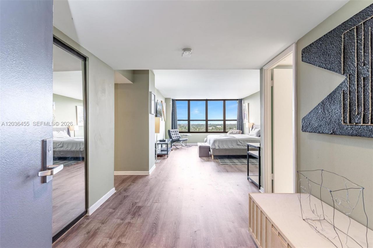 780 NE 69th St, Unit 1010, Miami, FL 33138 Photo