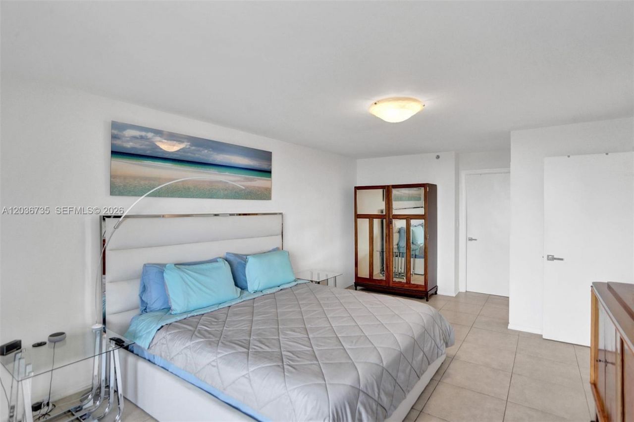 2555 Collins Ave, Unit 1508, Miami Beach, FL 33140 Photo