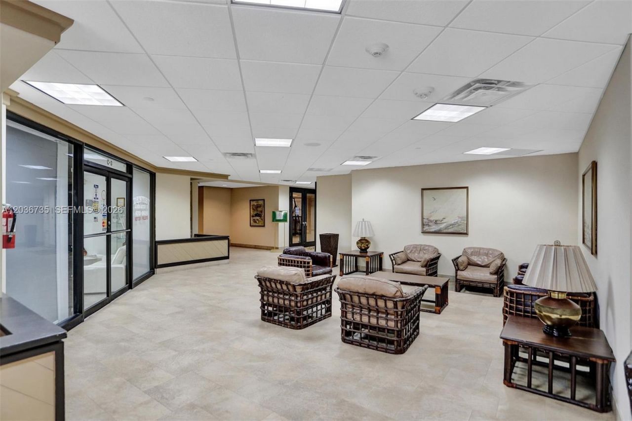 2555 Collins Ave, Unit 1508, Miami Beach, FL 33140 Photo
