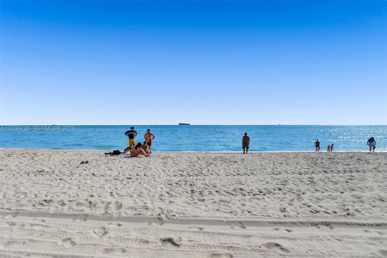 2555 Collins Ave, Unit 1508, Miami Beach, FL 33140 Photo
