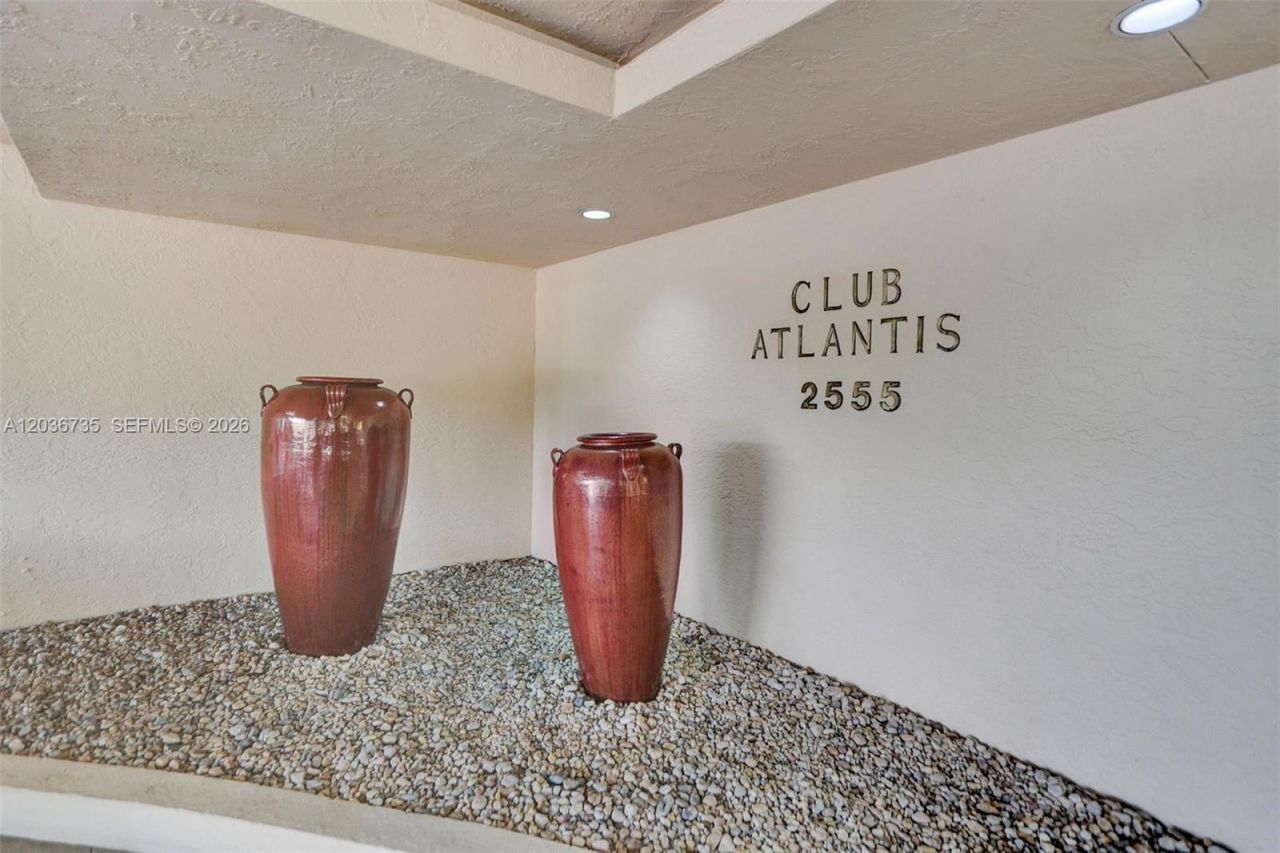 2555 Collins Ave, Unit 1508, Miami Beach, FL 33140 Photo