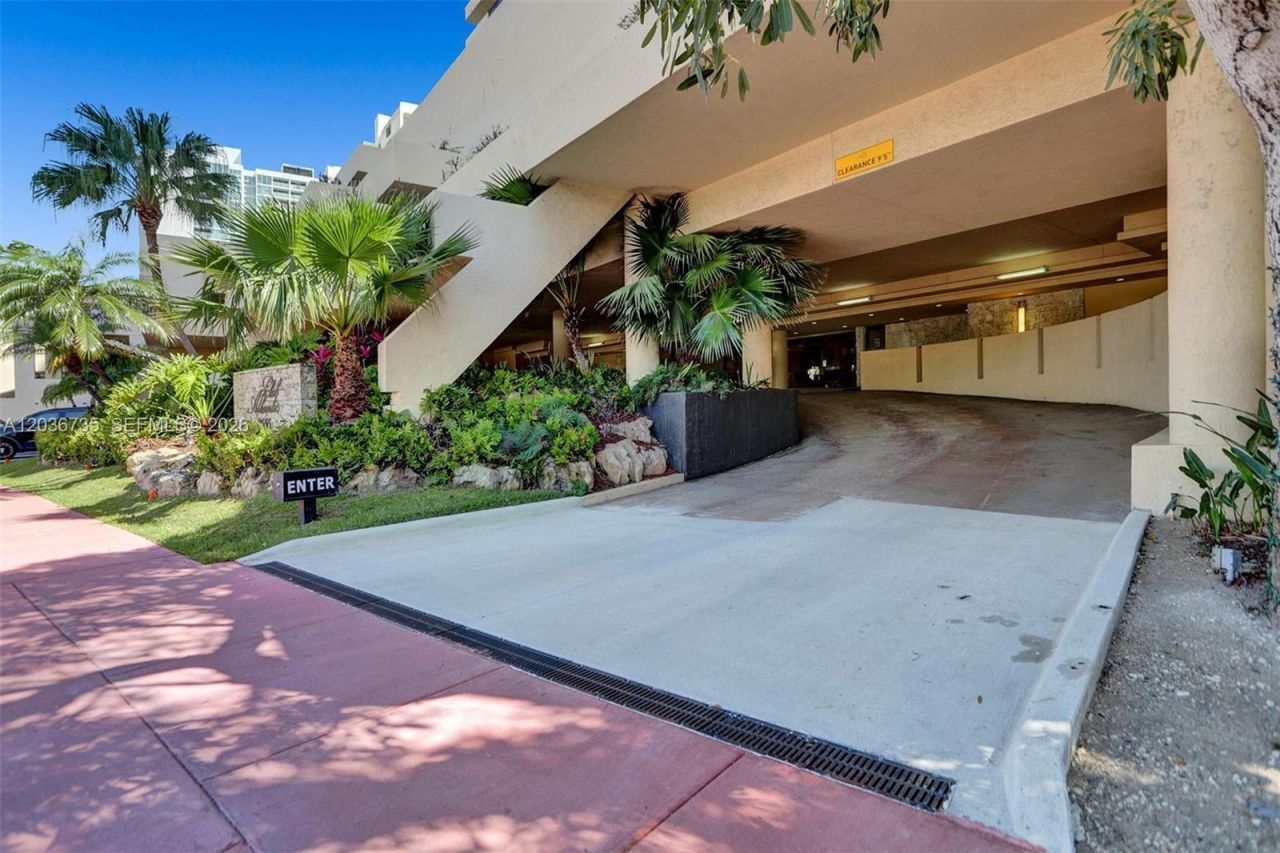 2555 Collins Ave, Unit 1508, Miami Beach, FL 33140 Photo
