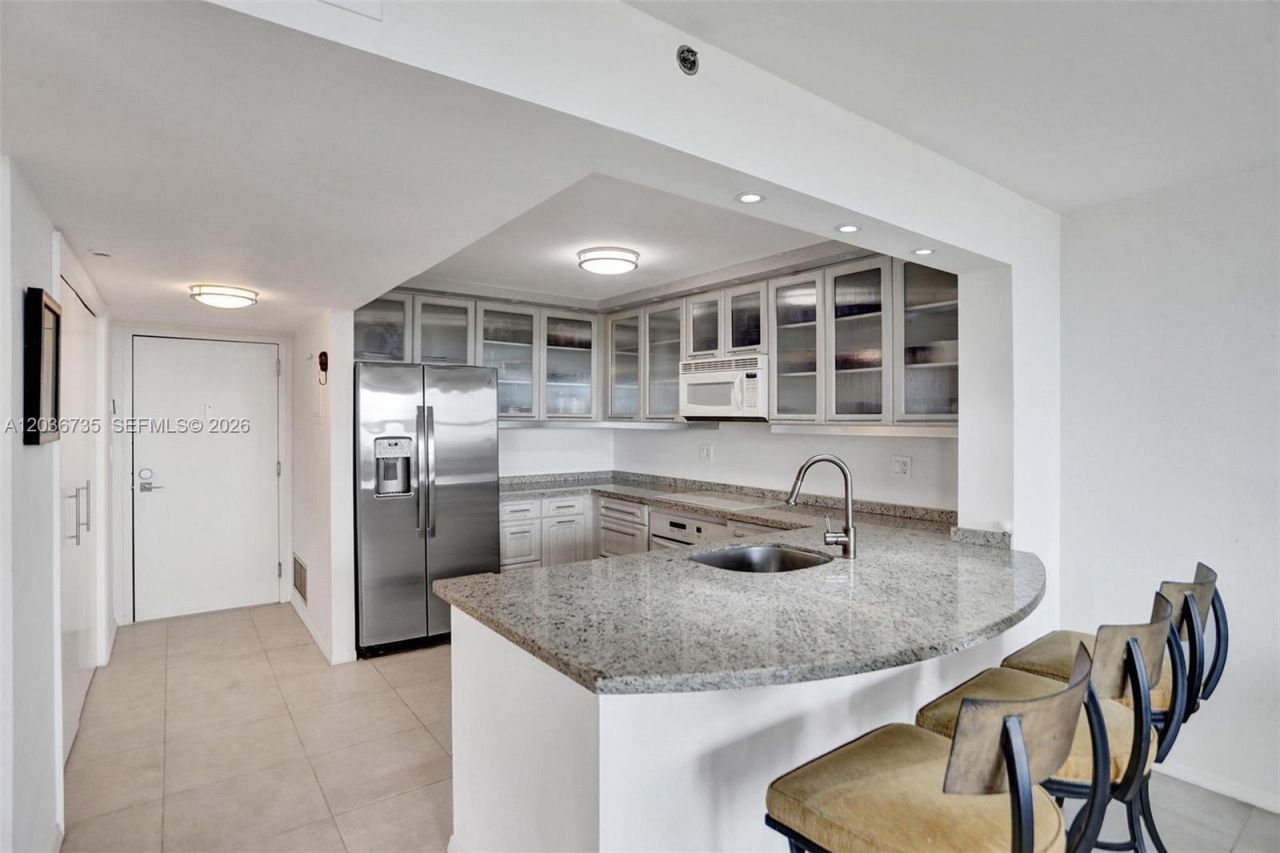 2555 Collins Ave, Unit 1508, Miami Beach, FL 33140 Photo