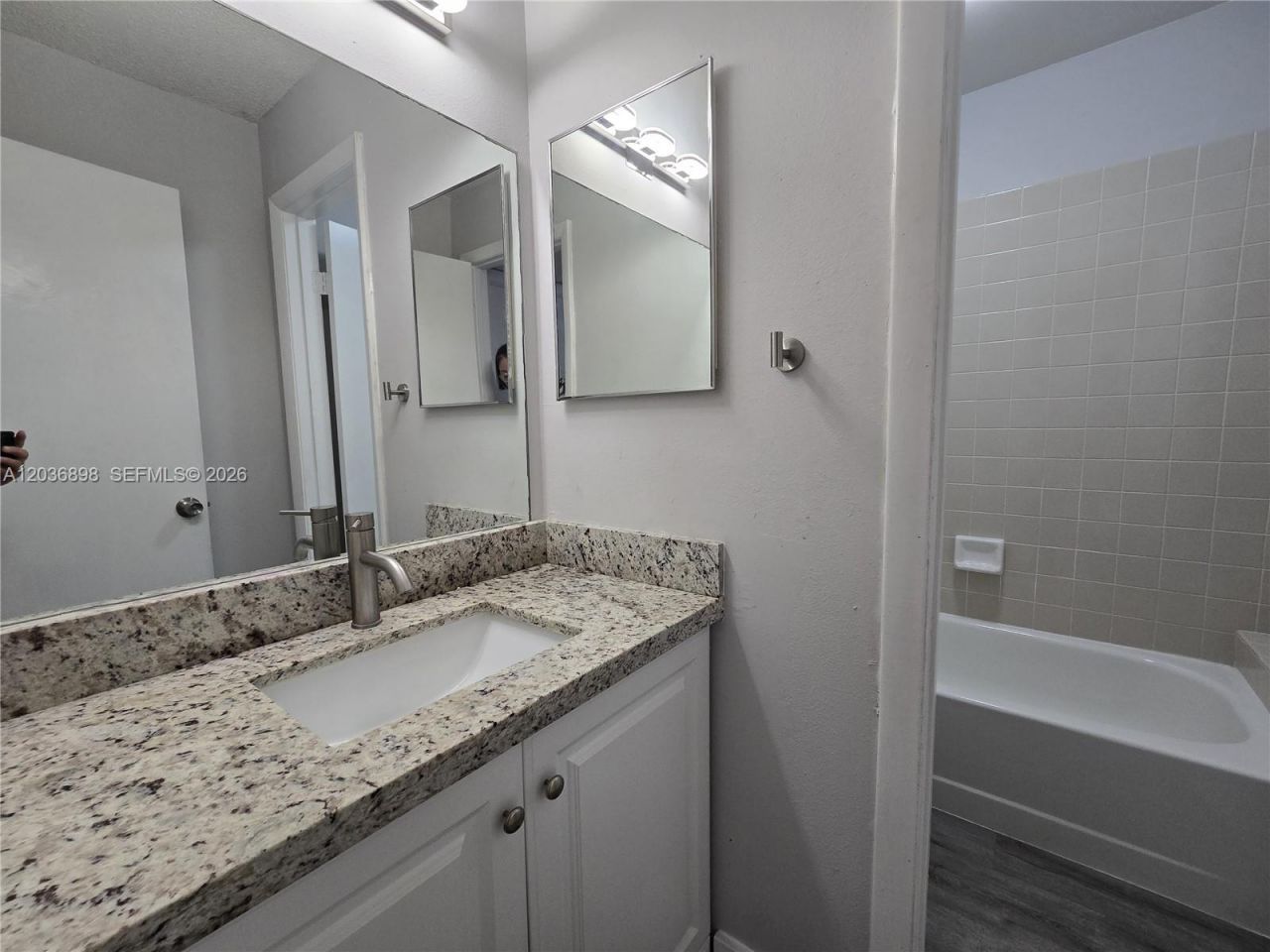 1024 S Independence Dr, Unit 1024E, Homestead, FL 33034 Photo