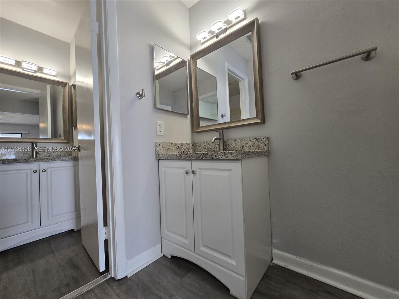 1024 S Independence Dr, Unit 1024E, Homestead, FL 33034 Photo