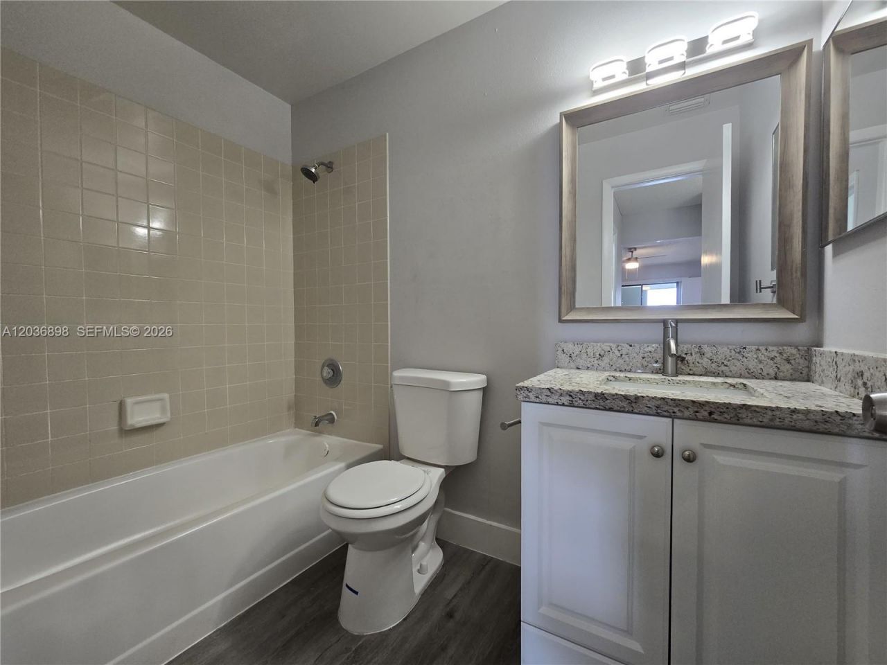 1024 S Independence Dr, Unit 1024E, Homestead, FL 33034 Photo