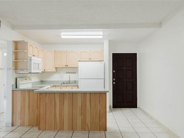 747 NW 13th Ave, Unit 3, Miami, FL 33125
