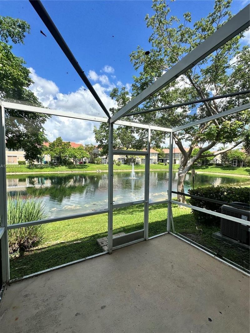 5541 NW 90th Ter , Unit 5541, Sunrise, FL 33351 Photo
