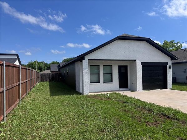 2306 Church Street , Greenville, TX 75401