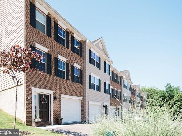 40 MUSTANG DRIVE , HANOVER, PA 17331