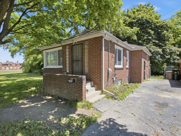 182 Summit Street, Pontiac, MI 48342