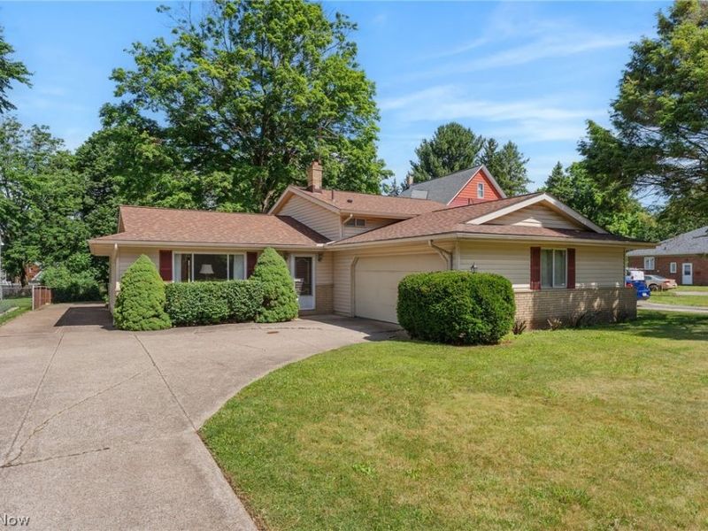 21820 Mastick Road, Fairview Park, OH 44126 Photo 1