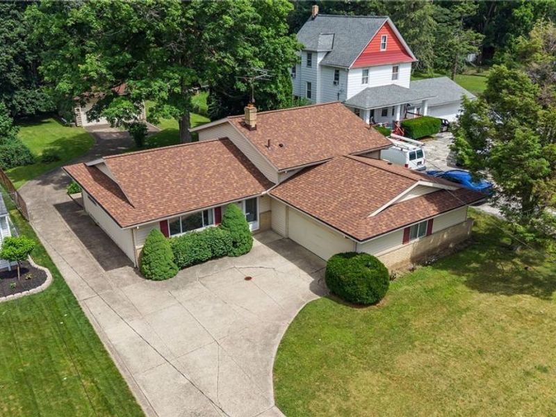 21820 Mastick Road, Fairview Park, OH 44126 Photo 2