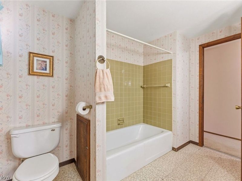 21820 Mastick Road, Fairview Park, OH 44126 Photo 28