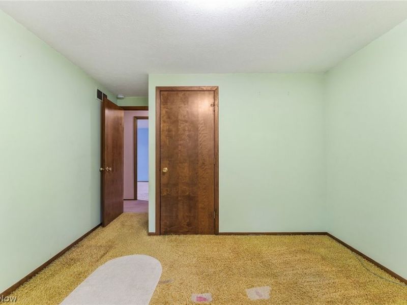 21820 Mastick Road, Fairview Park, OH 44126 Photo 32