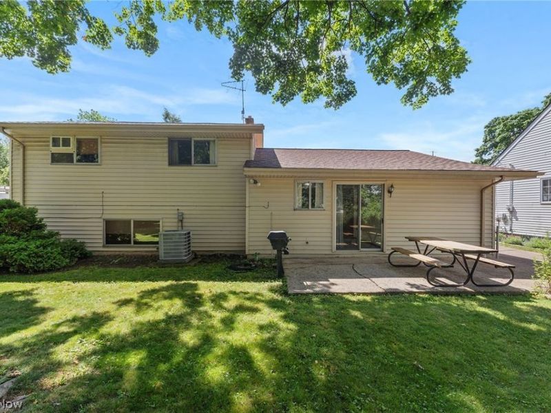 21820 Mastick Road, Fairview Park, OH 44126 Photo 36